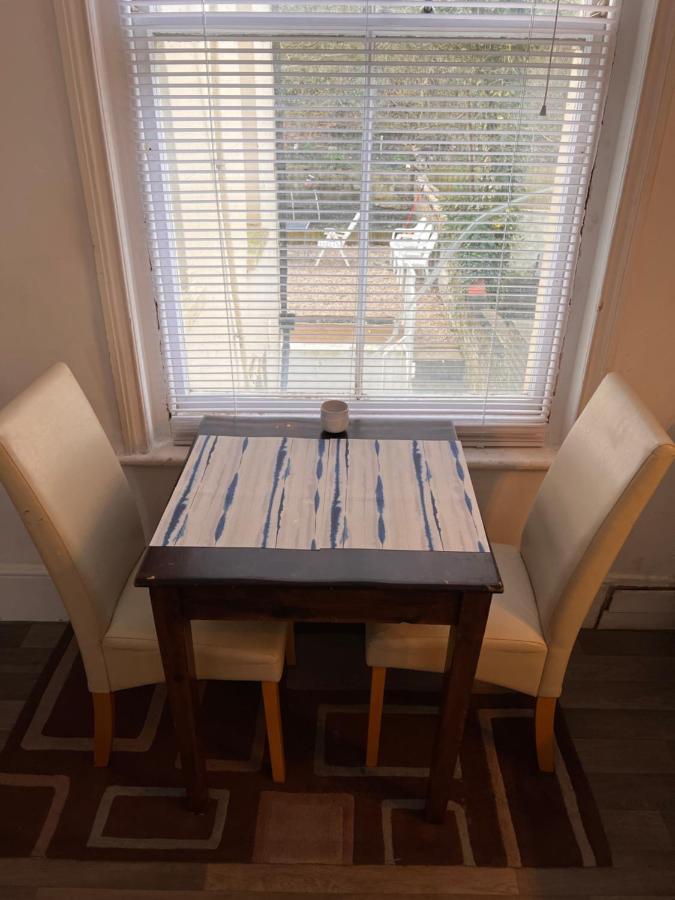 Lovely - 1 Bedroom Flat In Hastings Town Centre ภายนอก รูปภาพ